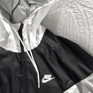 Nike Jackets & Coats - Nike Sportswear Windrunner Jacket Men’s Nike Jackets & Coats - Nike Sportswear Windrunner Jacket Men’s